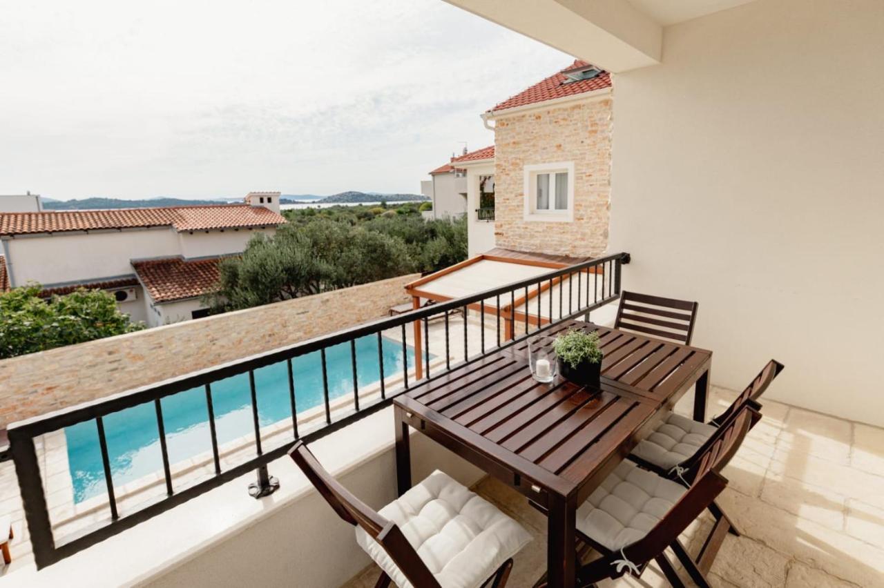 Olive Tree Apartments Vodice Luaran gambar